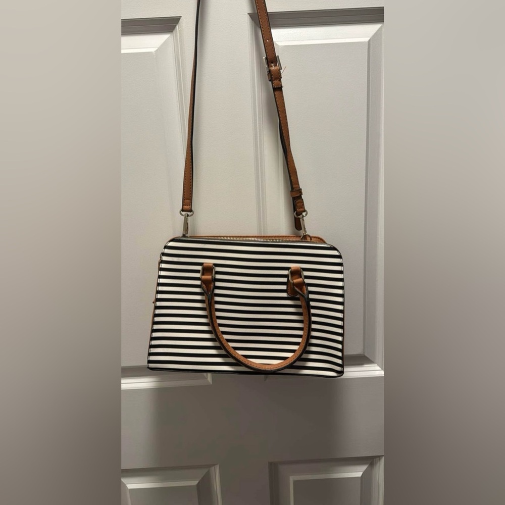 GUESS Striped Purse - Picture 6 of 9